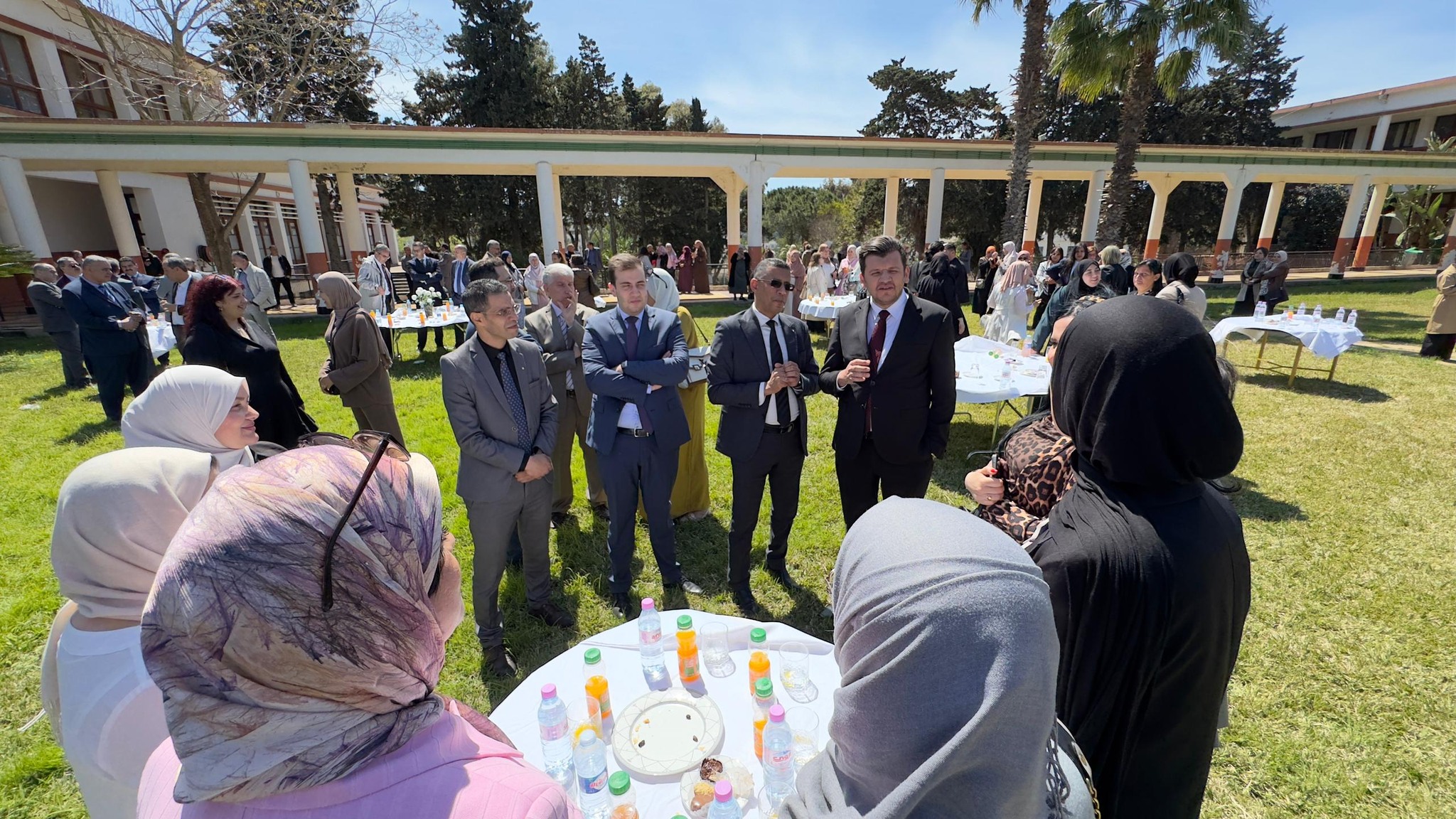 Read more about the article معايدة عيد الفطر