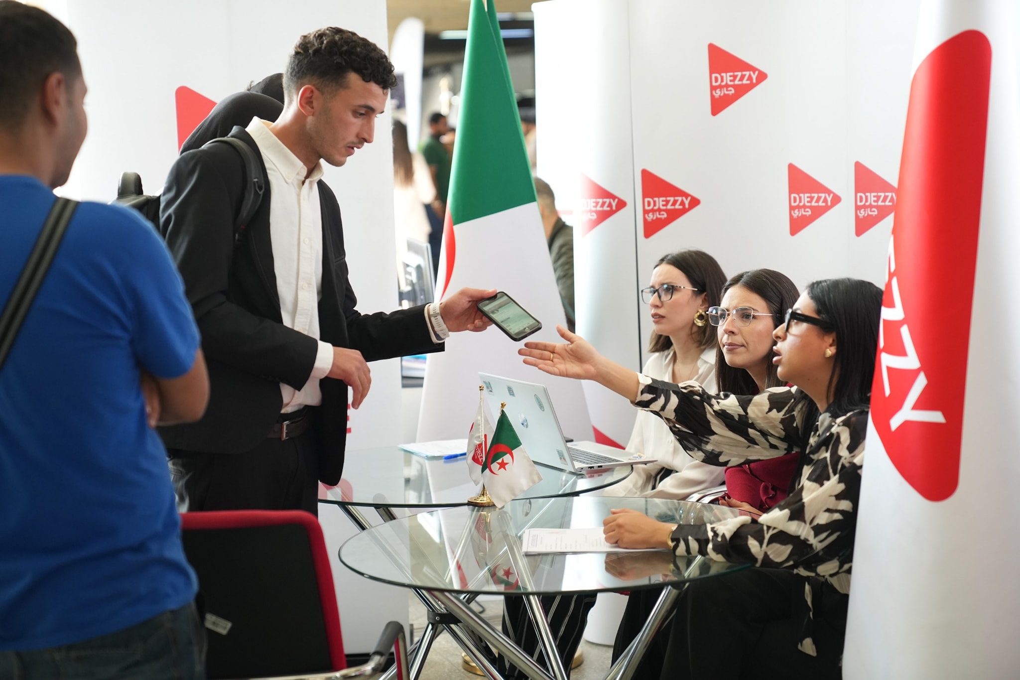 Read more about the article آلية التوظيف المباشر… مسار جديد لتعزيز التنمية البشرية في الجزائر